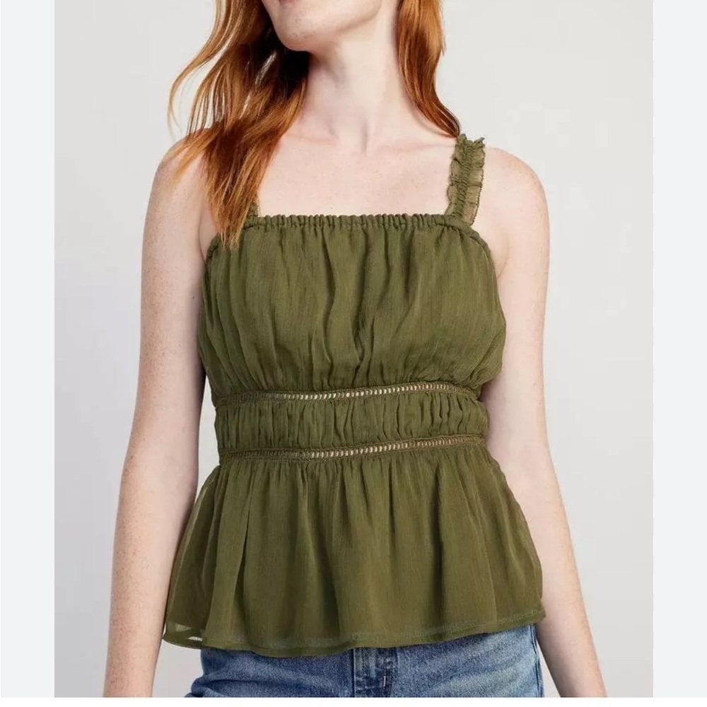 Old Navy Rufle‎ Cami Top Size SX
